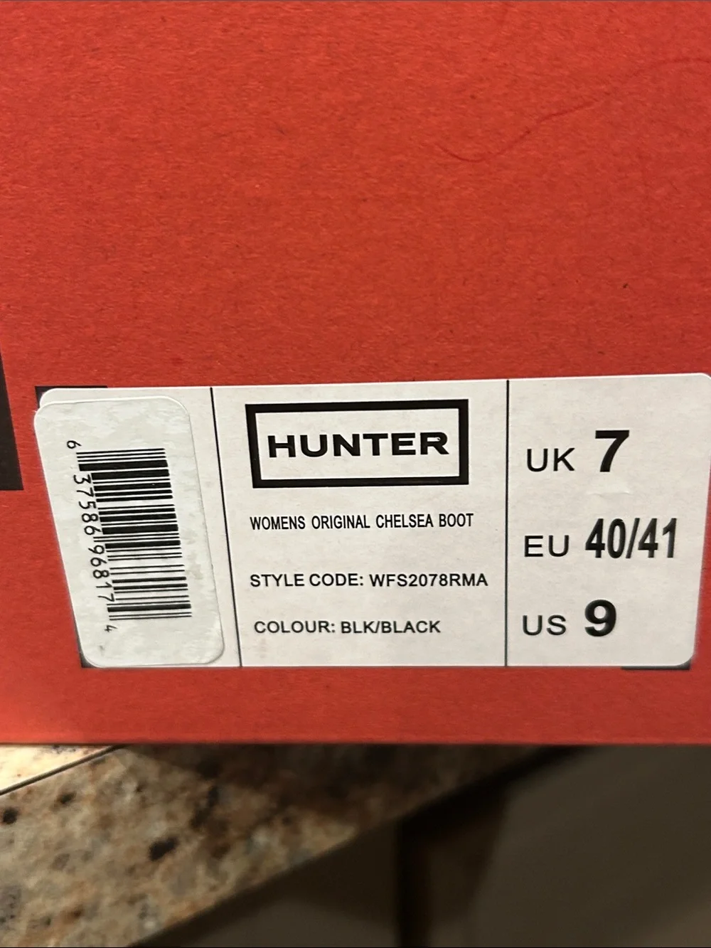 New in Box Hunter Original Chelsea Boots- Black US 9